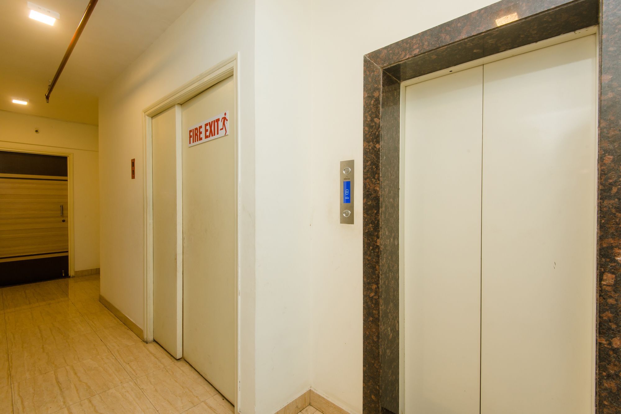 Oyo 11441 Hotel Blue Bells Residency Mumbai Eksteriør bilde