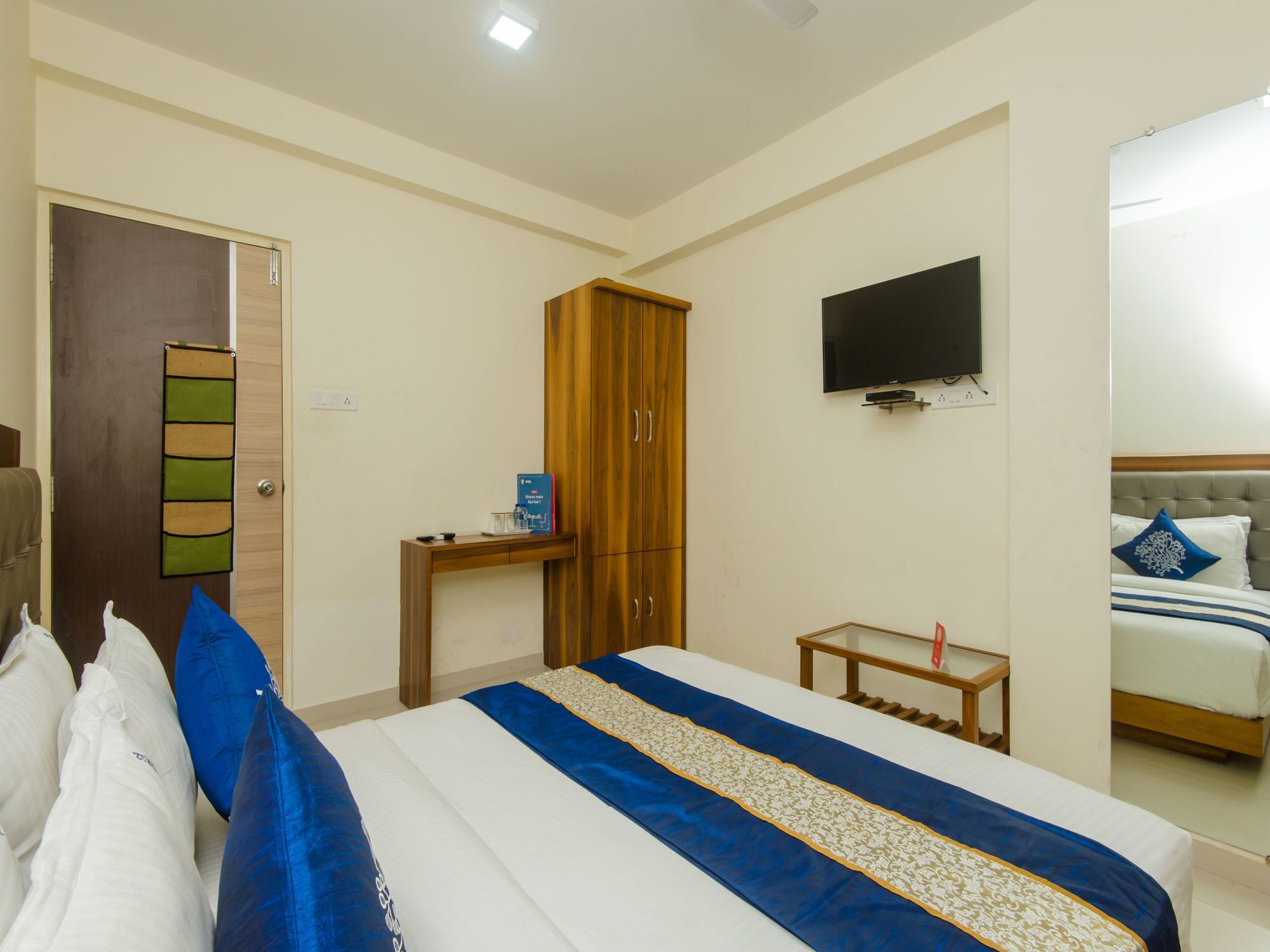 Oyo 11441 Hotel Blue Bells Residency Mumbai Eksteriør bilde