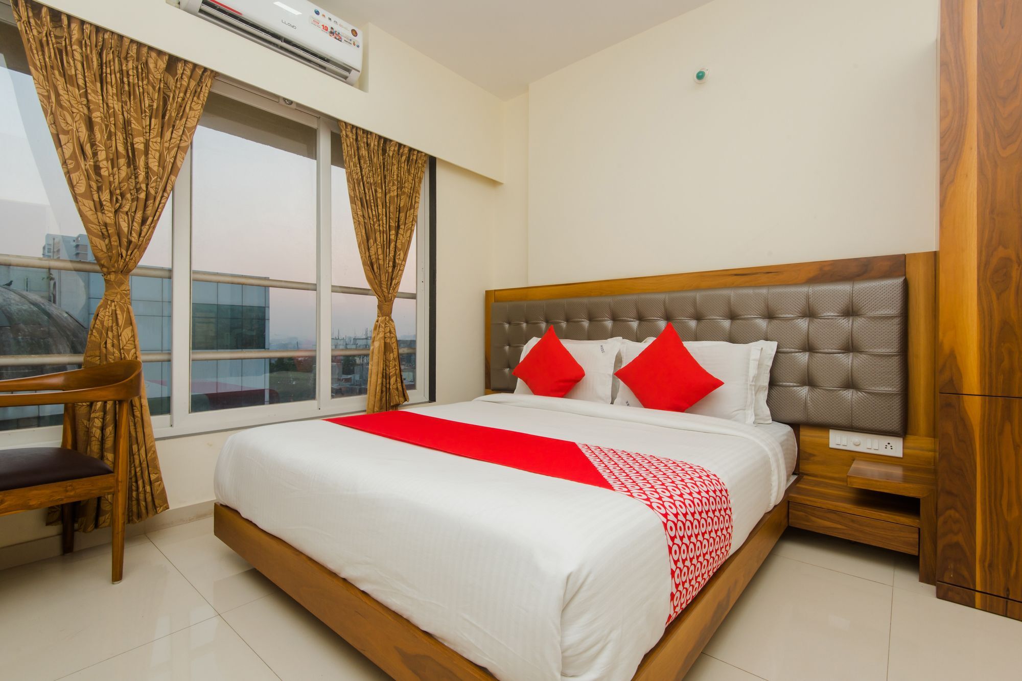 Oyo 11441 Hotel Blue Bells Residency Mumbai Eksteriør bilde